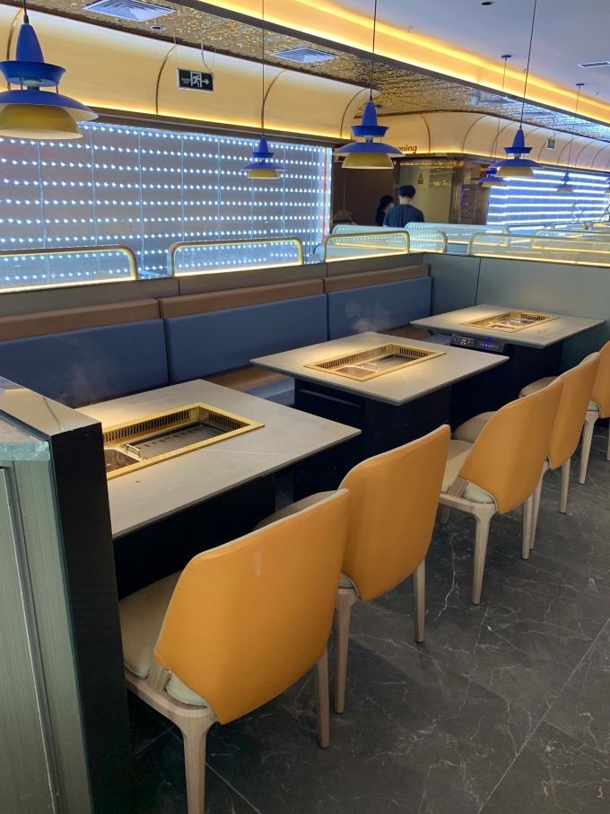 自助火鍋烤肉店無(wú)煙淨化(huà)烤涮(shuàn)一體桌