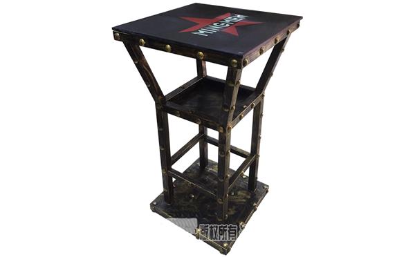 工業（yè）風酒吧（ba）重金屬（shǔ）風酒吧台（tái）_創意複古鐵（tiě）藝酒吧台