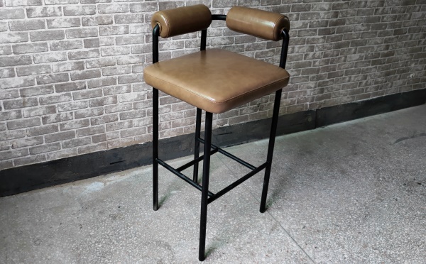 現代創意時尚酒吧風（fēng）格酒（jiǔ）吧休（xiū）閑靠背椅子