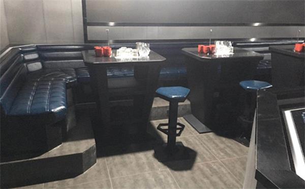 創（chuàng）意慢搖吧酒吧休閑酒吧沙發桌椅