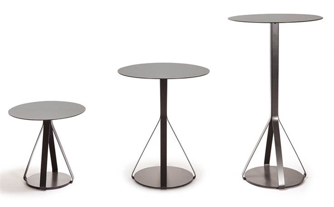 個（gè）性酒吧不鏽鋼露（lù）天（tiān）簡（jiǎn）約高腿酒吧桌（zhuō）