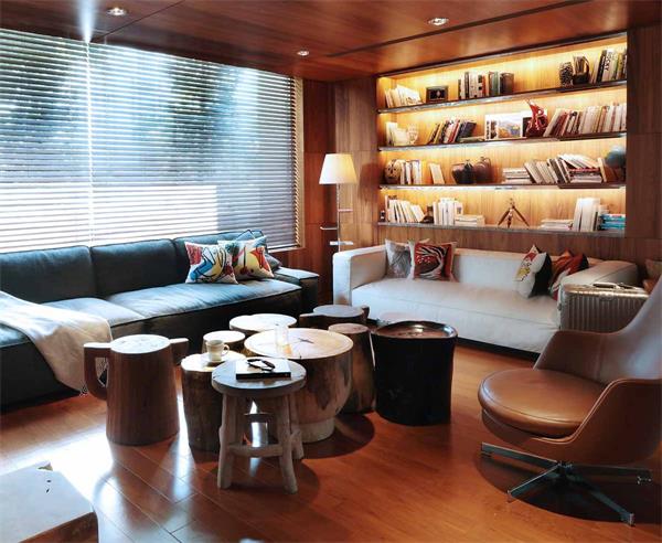 複古酒吧小桌子實木(mù)酒吧家具