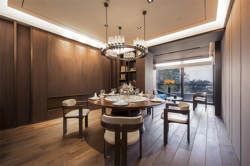 餐廳包間圓桌（zhuō）椅