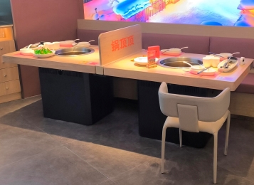 來自黑（hēi）土地的鐵鍋（guō）燉大鵝（é）