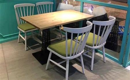 麥當勞（láo）KFC快餐桌椅