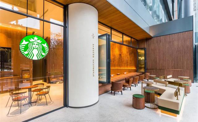 星（xīng）巴克門店桌椅（yǐ）