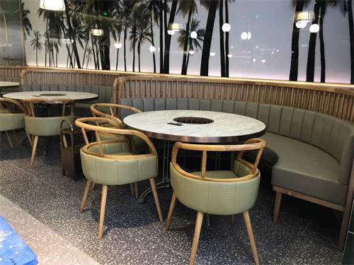 椰子雞（jī）火（huǒ）鍋桌椅