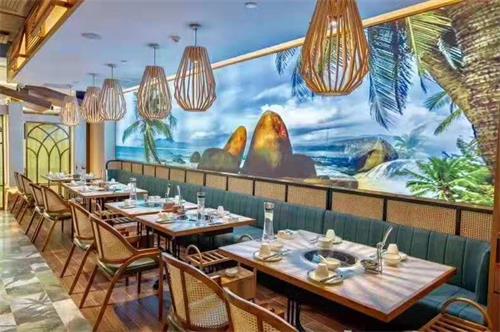 四季（jì）椰林椰子雞餐廳