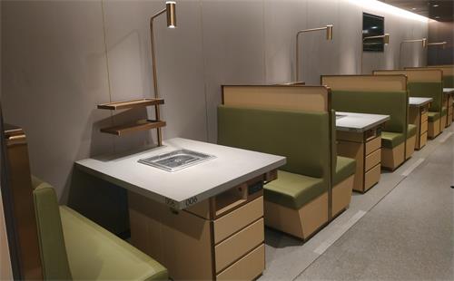 海底（dǐ）撈火鍋桌椅