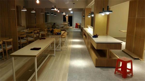 素芳茶事餐(cān)廳桌椅