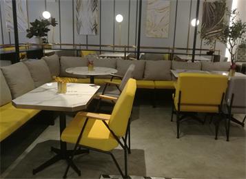 深圳莫裏莫莉餐廳（tīng）桌椅