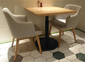 深圳意格西（xī）餐廳桌椅定做案例