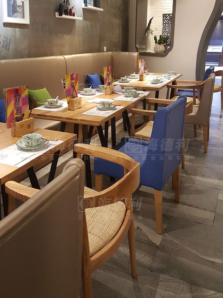 來客實木餐（cān）桌