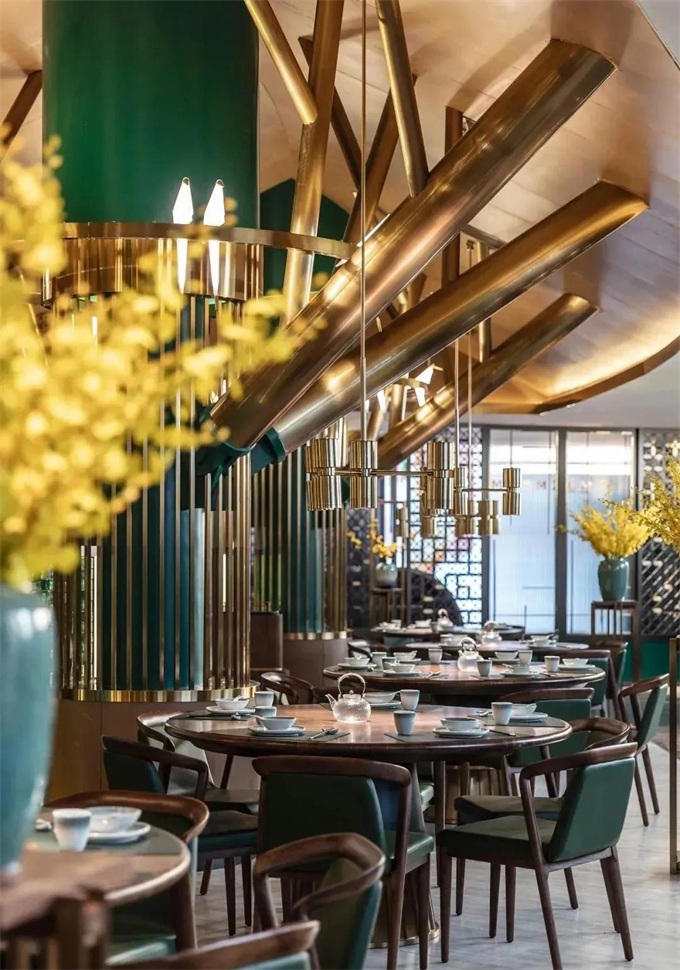 粵菜餐廳實木圓(yuán)餐桌