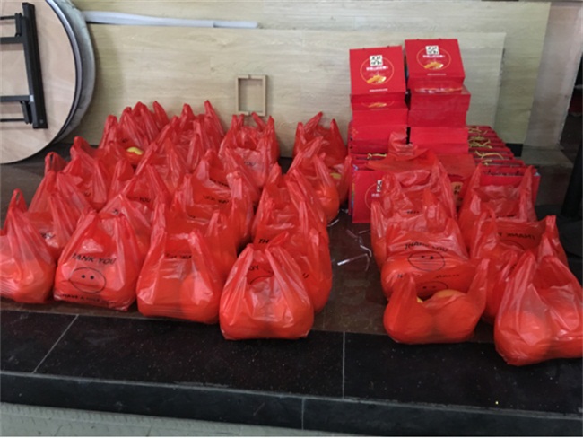 公司還為小夥伴們準備了（le）豐富的禮物