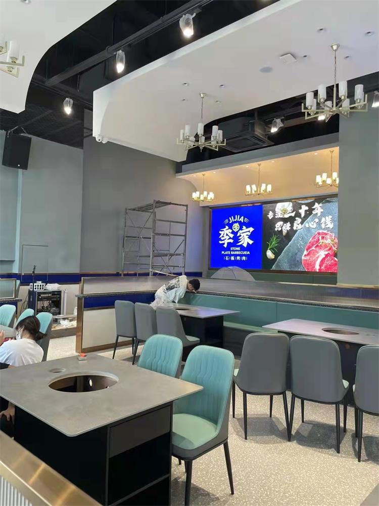 季家石板（bǎn）烤肉店家具