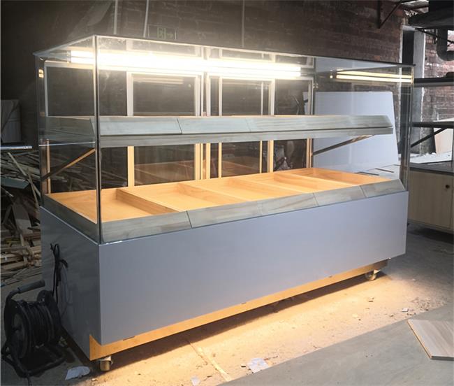 烘焙蛋糕麵包展示櫃（guì）