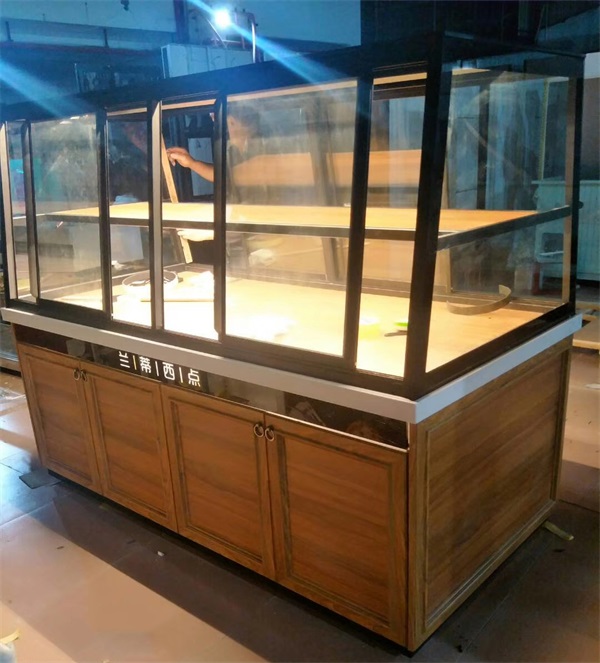 烘（hōng）焙展示櫃