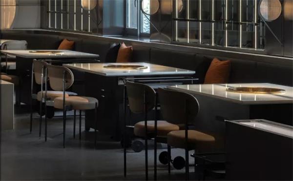 時尚火鍋桌（zhuō）椅