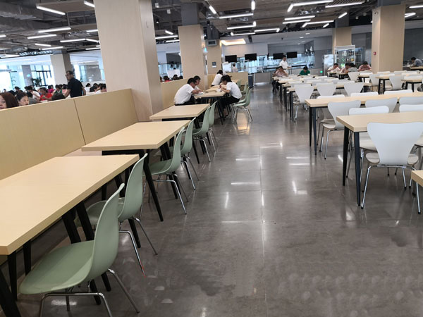 2022新款單位食堂餐桌（zhuō）椅