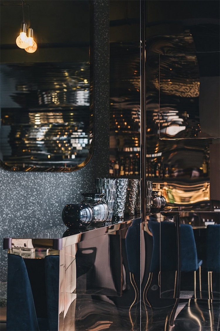 酒（jiǔ）吧空間（jiān）設計效果圖